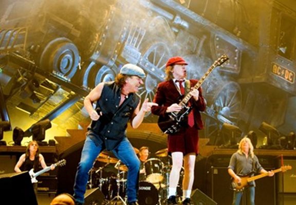 Брайън Джонсън от AC/DC: Не съм се пенсионирал