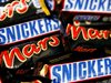 Производителят на шоколадови десерти “Марс” изтегля свои продукти от 55 страни, след като потребител открил пластмасово парченце в един от тях, съобщи Би Би Си.
Мярката засяга десертчета “Марс”, “Сникърс”, “Милки уей” и “Мини Микс”, чийто срок на годност изтича е между 19 юни 2016 г. и 8 януари 2017 г.