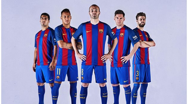 Новите екипи. Снимка официален сайт на "Барселона".