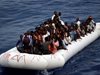 Спасиха лодка с около 60 бежанци до гръцкия остров Самос