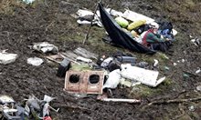 Остатъци от самолетната катастрофа в Колумбия