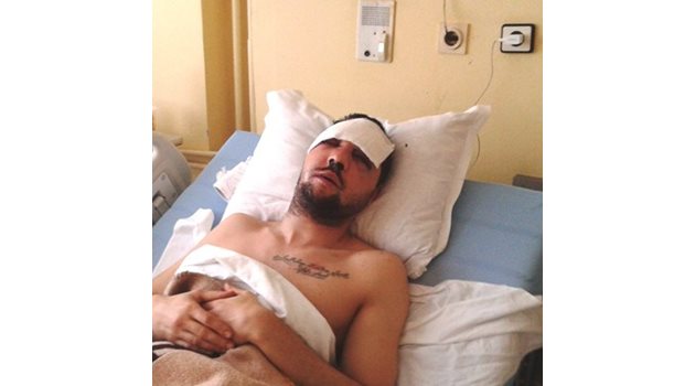 Пребитият Стоян Тончев в болницата.Снимка:Елена Фотева