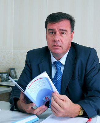 Адвокат Янчо Трончев