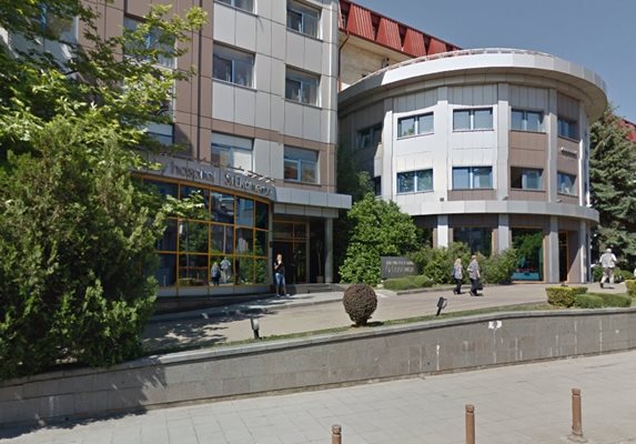 Мъжът е опериран в болница "Св. Екатерина". Снимка: Google street view