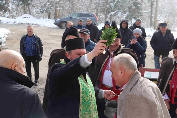 Празникът се провежда единствено в Черешово