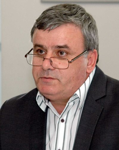 Веселин Дошков