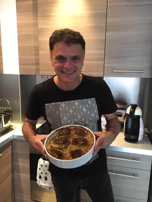 Василев пътува из света и за да пробва от традиционните чужди кухни