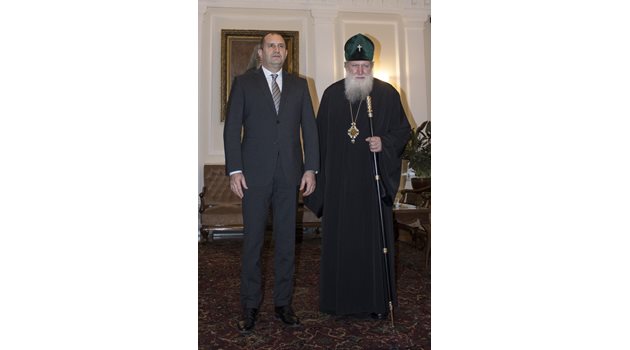 Президентът Румен Радев отиде при патриарх Неофит, за да обсъдят проблема с Охридската архиепископия. СНИМКА: СВЕТИЯТ СИНОД