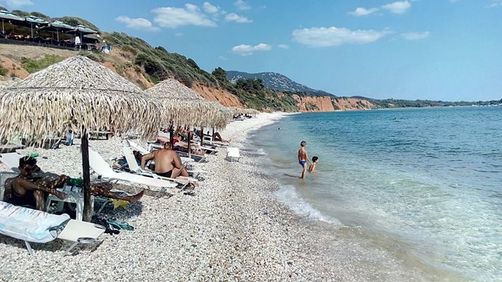 Стотици хиляди българи почиват в Гърция по линия на туроператорската фирма, която в момента има финансови затруднения.

СНИМКА: “24 ЧАСА”