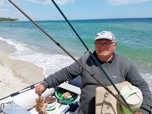 Рибар от Галата изкара половинкилограмов скорпид на стръв за попче.