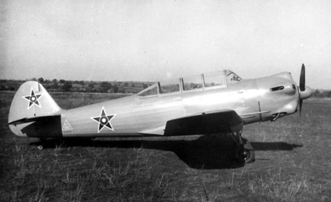 "ЛАЗ-7" е най-произвежданият български самолет