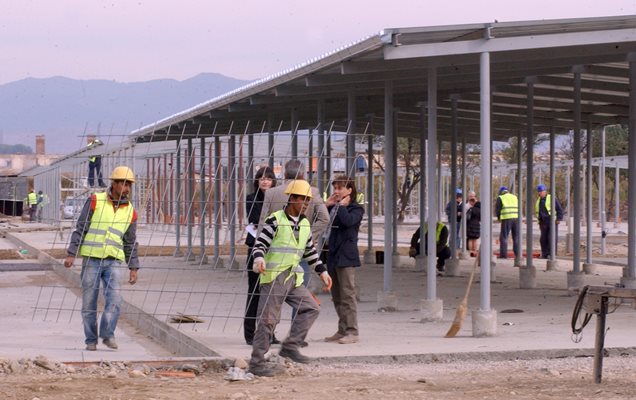 В строителството най-много работници се внасят от Турция.

СНИМКИ: “24 ЧАСА”