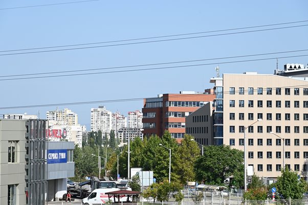 Пазарът на труда в столицата привлича висококвалифицирани специалисти и заради това делът им сред работната сила е колкото е средно за ЕС. 
СНИМКА: “24 ЧАСА”