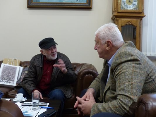 Огнян Видев с кмета на Пловдив Здравко Димитров преди 2 години, когато стана на 75.