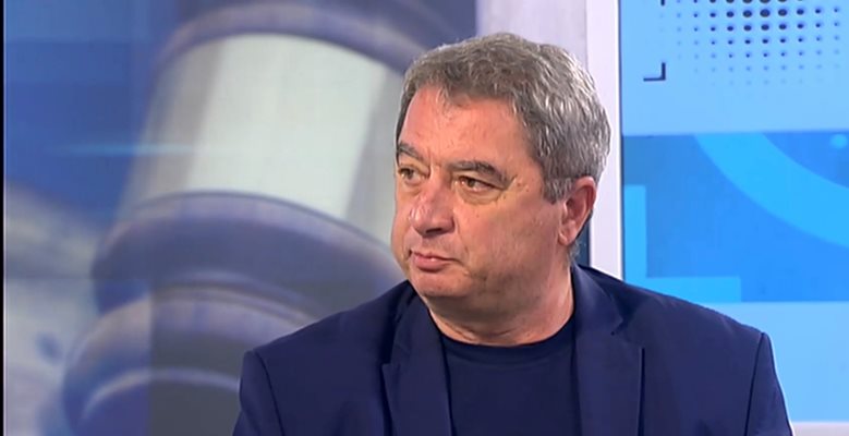 Емануил Йорданов Кадър: Нова Нюз