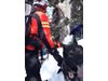 Вижте как планински спасители с кучета издирват затрупаните от лавината в Банско (Видео)