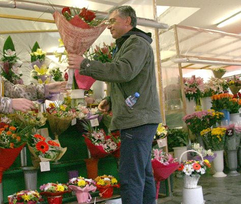 Лошото време и високите цени отблъснаха купувачите. Снимка: Евгени Цветков