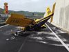 Малък самолет се разби на магистрала в Италия (Видео)