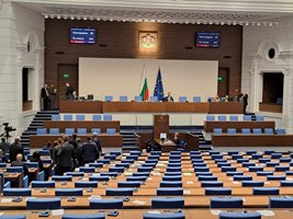Празен парламент
Снимка: Велислав Николов