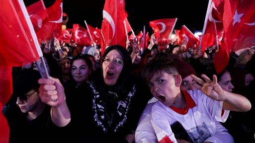 Привърженици на Ердоган празнуваха по улиците на Сараево