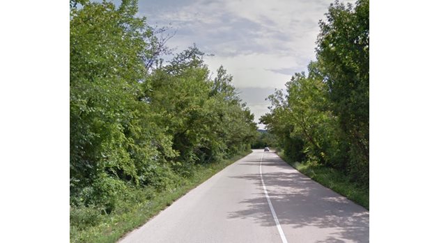 Пътят между двете села СНИМКА: Google Street View