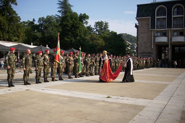 112 наши военни заминават за Косово. СНИМКИ: Тони Маскръчка