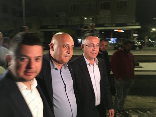 Ерол Мюмюн и Хасан Азис в изборната нощ