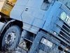 Аварирал камион затруднява движението между София и Пирдоп
