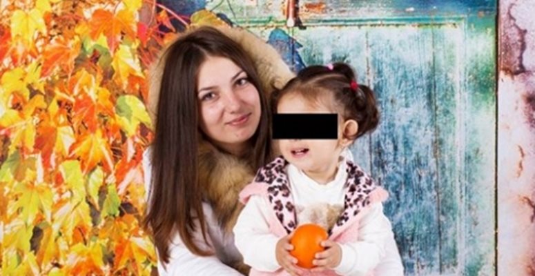 Лиляна Халкалиева с дъщеря си Вилияна през 2015 г. СНИМКА: Личен профил на майката във фейсбук
