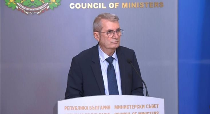 Здравният министър проф. Христо Хинков обяви целите на здравната стратегия.