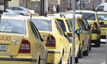 Таксиджия надмина и най-лудото ми въображение за абсурд