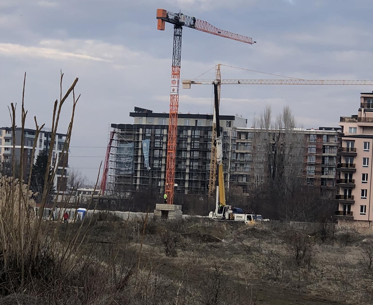 Пловдивчанка: На какъв адрес ще се води поредният строеж в "Западен", защото улица не виждам?