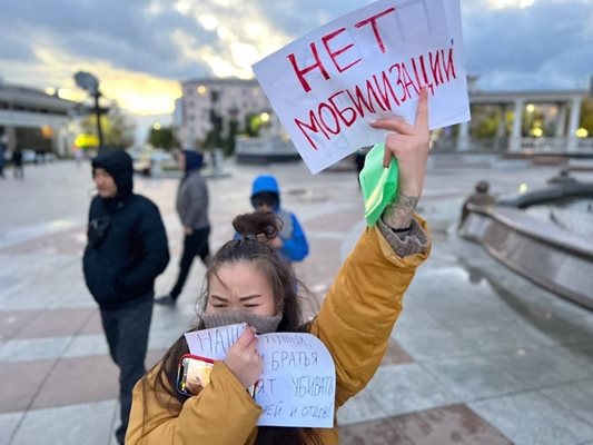 Масови протести в Русия против мобилизацията СНИМКА: Туитър/Freedomalternat