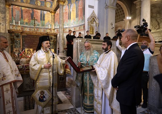 Литургията с митрополит Антоний