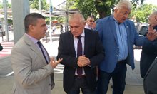 Пребитият зам.-кмет на Ловеч разпознал нападателя си - бил от дървената мафия