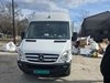 Спипаха бус да стоварва строителен отпадък в Пловдив, водачът отнесе акт