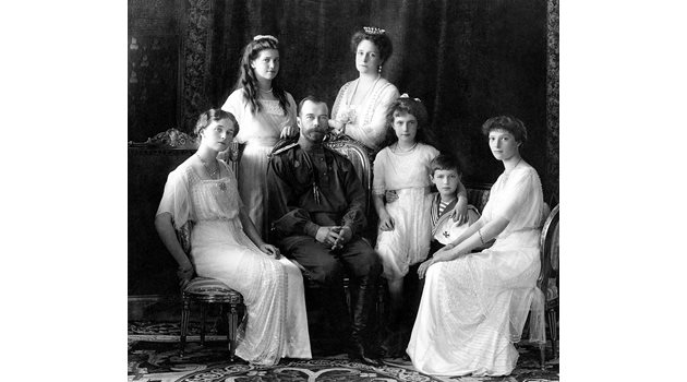 Николай Втори и семейството му