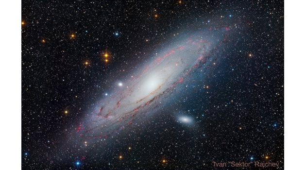 Андромеда е най-близката до нас галактика, намира се на 2,5 милиона светлинни години от Млечния път. Предвид „краткото“ разстояние осигурява зашеметяващи гледки на структурите и процесите, които протичат там. Най-добре се заснема през есента.
ИЗОБРАЖЕНИЕ: ИВАН РАЙЧЕВ
