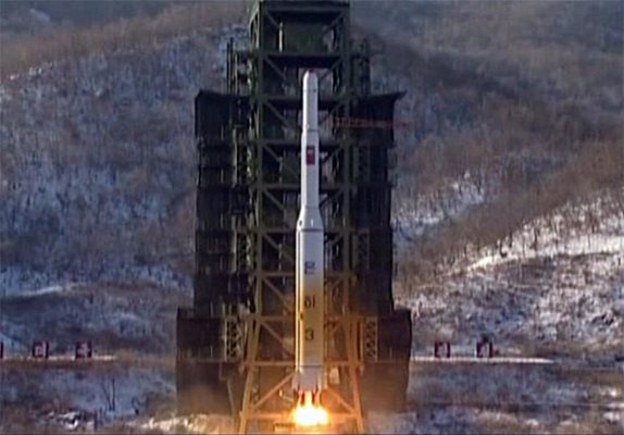 Вашингтон и Сеул проведоха учение за нанасяне на прецизни удари след изстрелването на ракета от Северна Корея