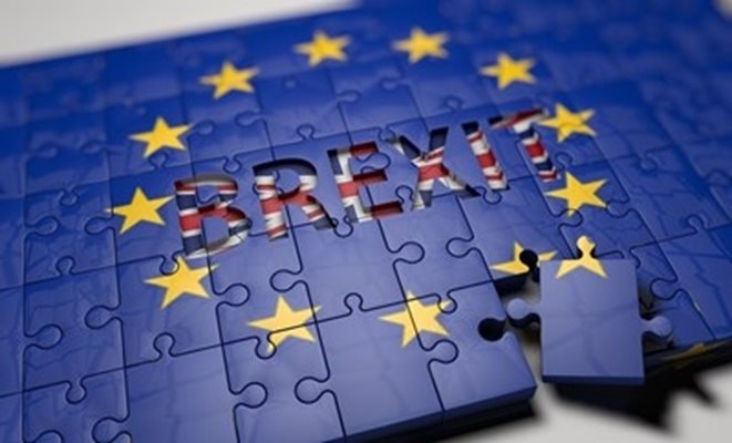 Брюксел: Brexit предизвиква смесени чувства