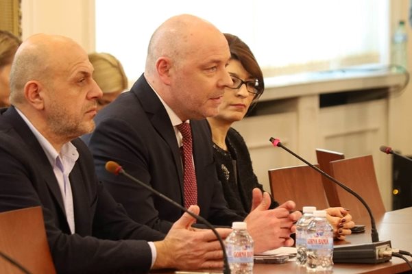 Проф. Николай Габровски продължава да търси подкрепа за правителство