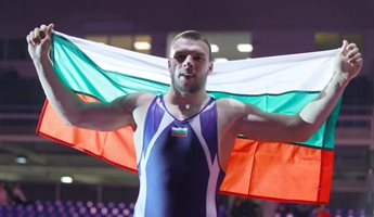 Скъсан мускул вади Кирил Милов от олимпийската квалификация в Баку