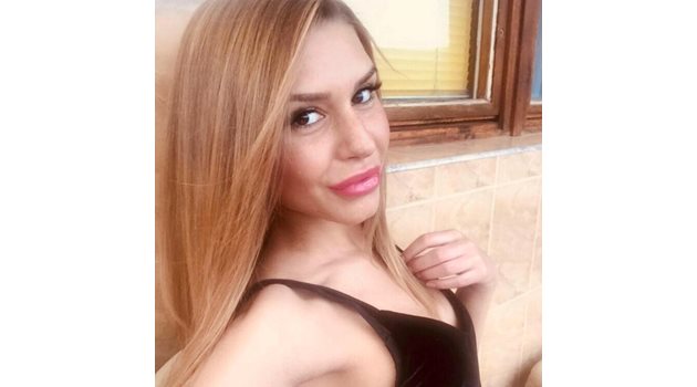 22-годишната Симона Тодорова все още е в реанимация. Снимка:фейсбук