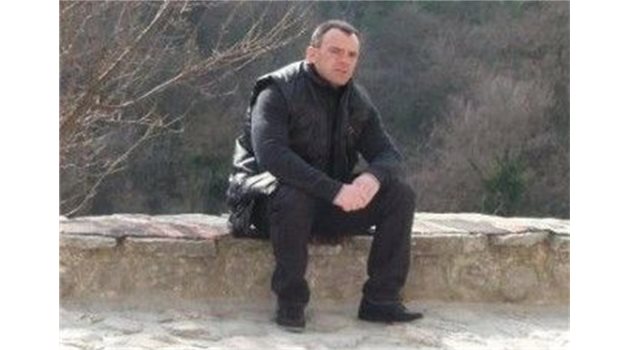РАЗСТРЕЛ: Стойчо Стоев-Чочо се гръмна пред полицаите.