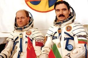 Космонавтът Георги Иванов: След кацането ни конструкторът на "Союз" получи масивен инсулт, едва го спасиха