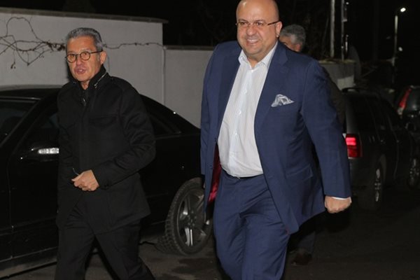Зам.-шефовете на ДПС Йордан Цонев и Камен Костадинов пристигат заедно в сараите.