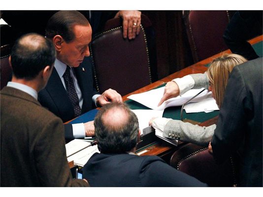 Берлускони поиска разпечатките от вота в парламента, за да види кой не го е подкрепил.
