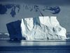 Антарктически плаващ лед принуди 
научен кораб да се върне