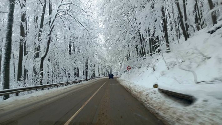 Затварят прохода "Шипка", вижте от кога няма да пускат коли