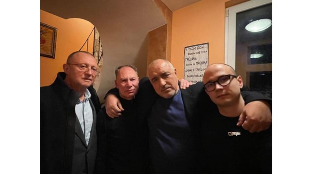 Борисов благодари на полицаите за откритите бързо убийци на съпругата на шеф на ГЕРБ в Русе